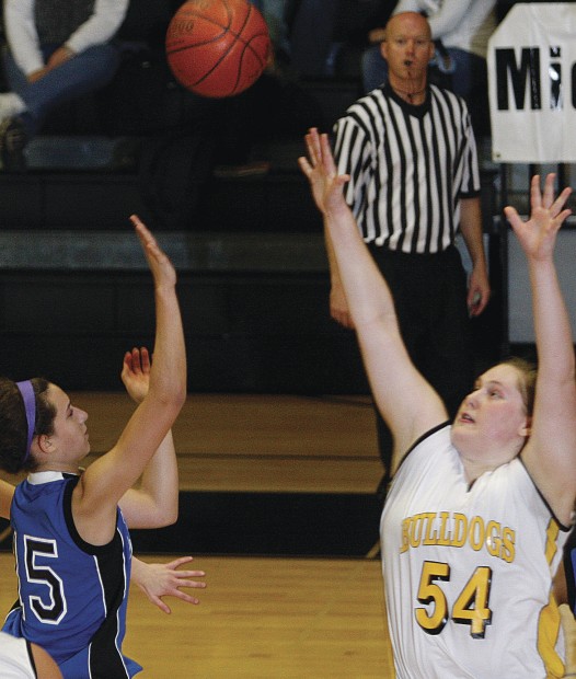 CENTRAL_BETT_GBBALL_03_00008809A